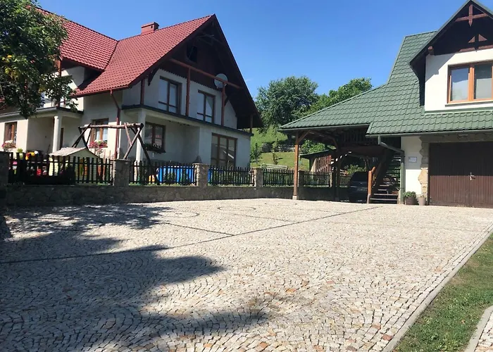 U Moniki בית הארחה