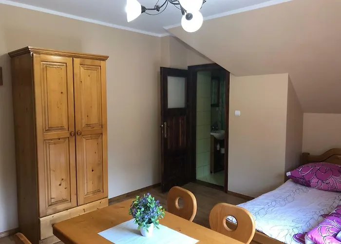 U Moniki בית הארחה 3*